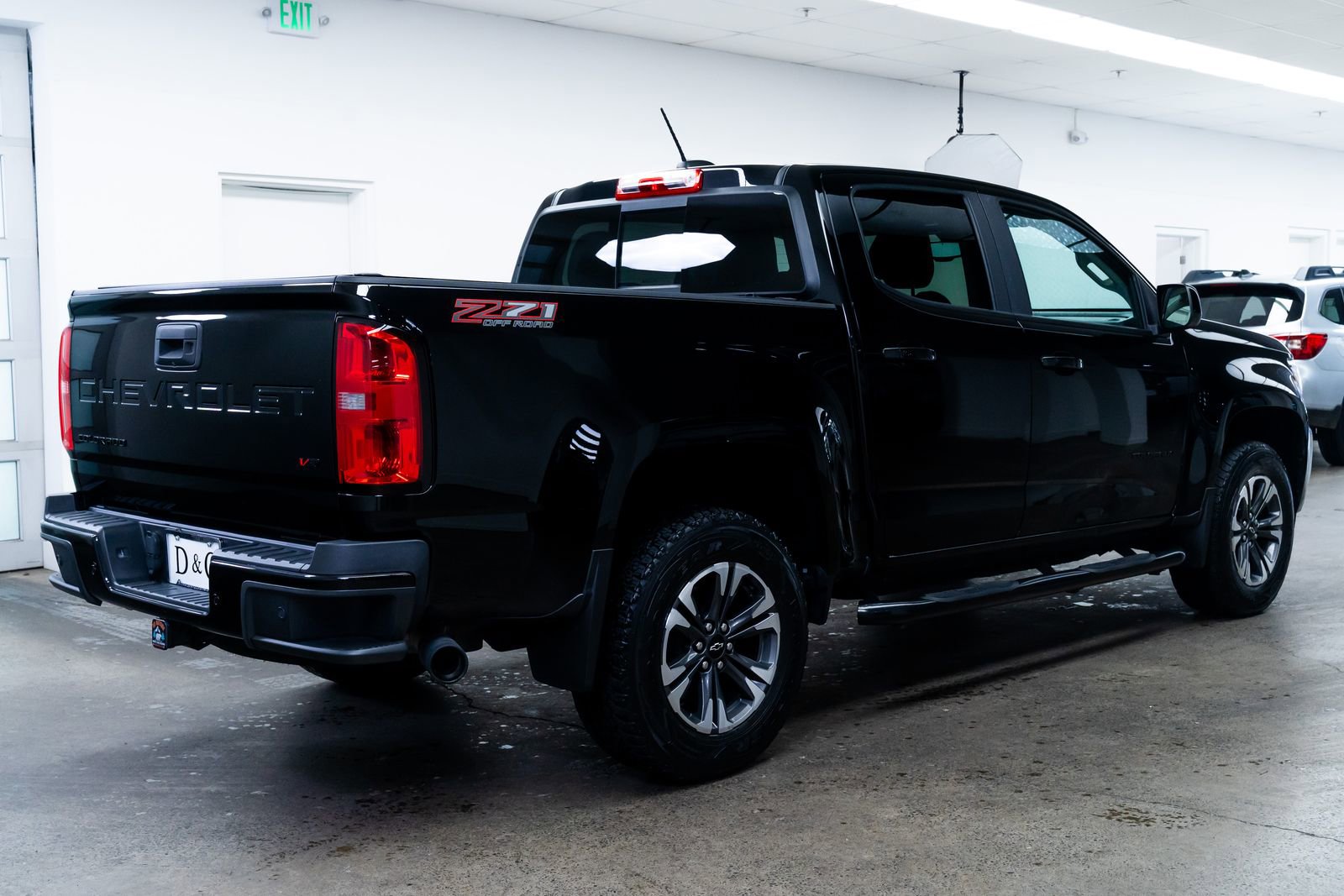 Used 2021 Chevrolet Colorado Z71 w/ Safety Package AWD/4WD image 6