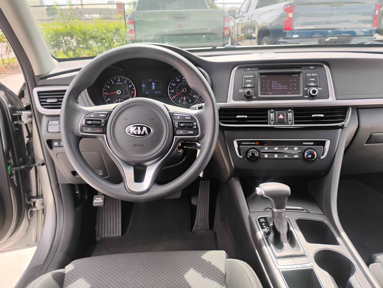 Used 2017 Kia Optima LX FWD image 39