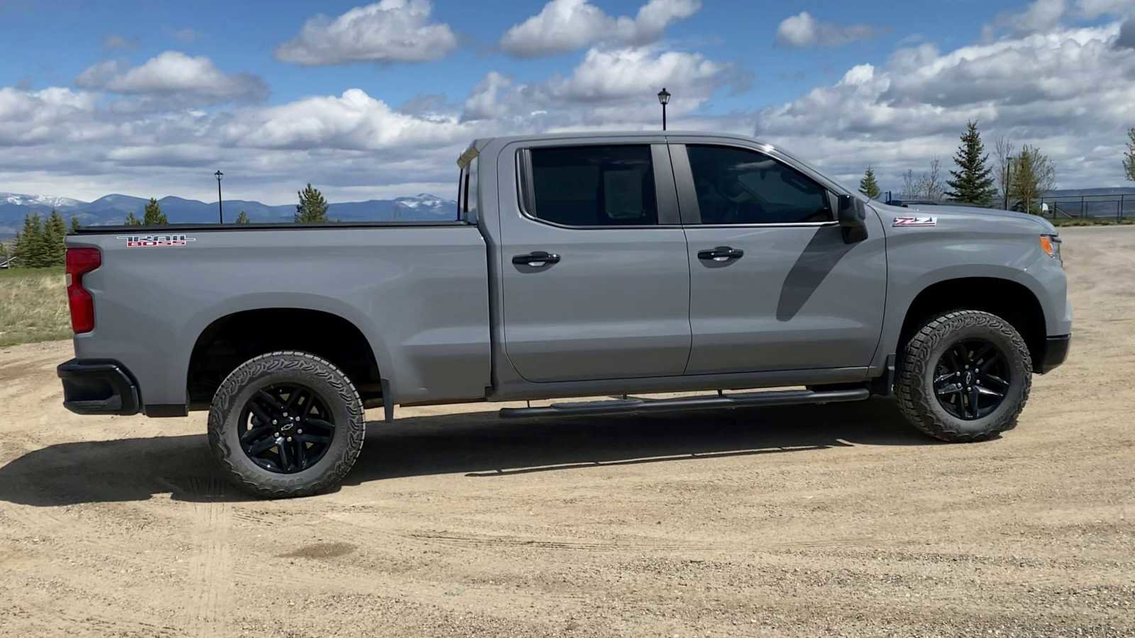 Used 2024 Chevrolet Silverado 1500 LT Trail Boss w/ Convenience Package II AWD/4WD image 9