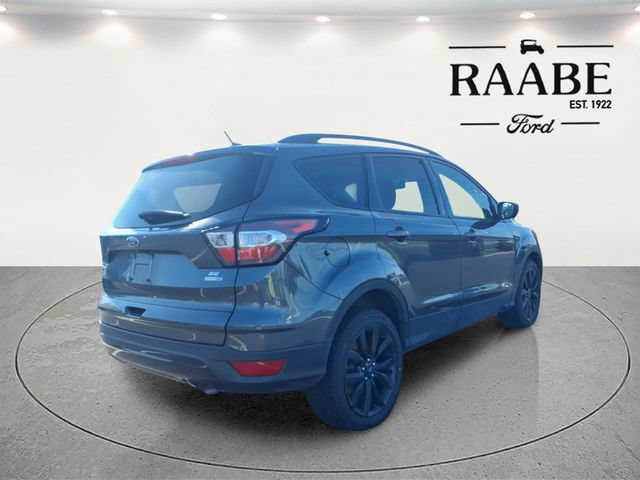 Used 2018 Ford Escape SE w/ SE Sport Appearance Package AWD/4WD image 11