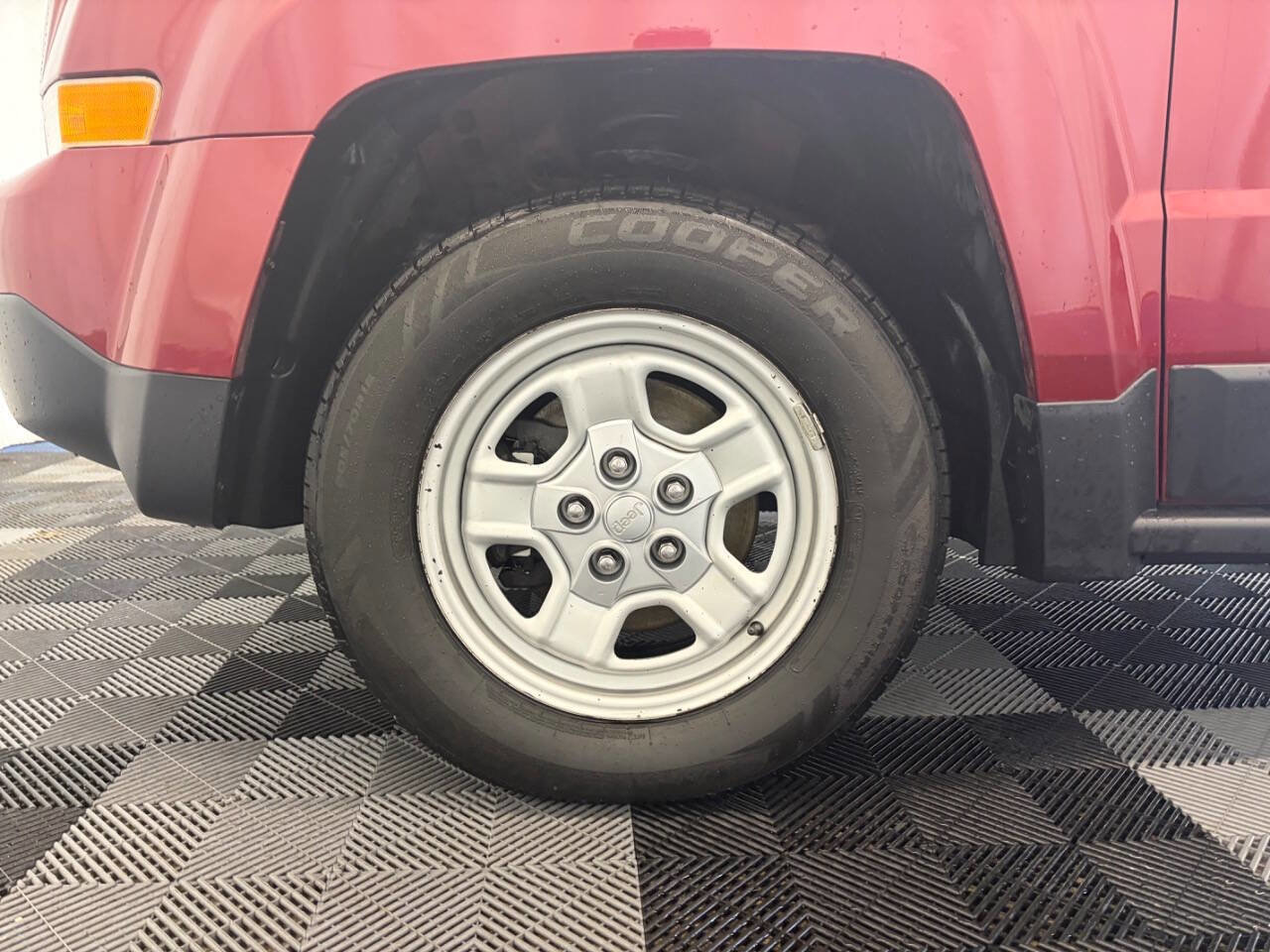 Used 2014 Jeep Patriot Sport FWD image 26