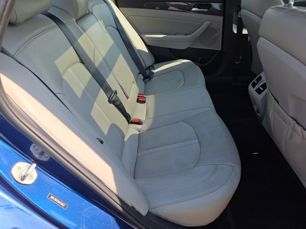 Used 2019 Hyundai Sonata Limited w/ Ultimate Package 04 FWD image 5