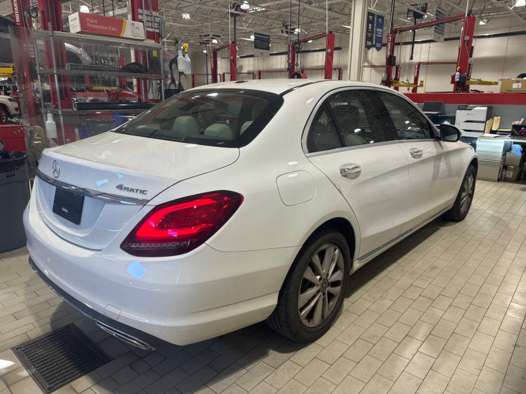 Used 2019 Mercedes-Benz C 300 4MATIC Sedan image 10