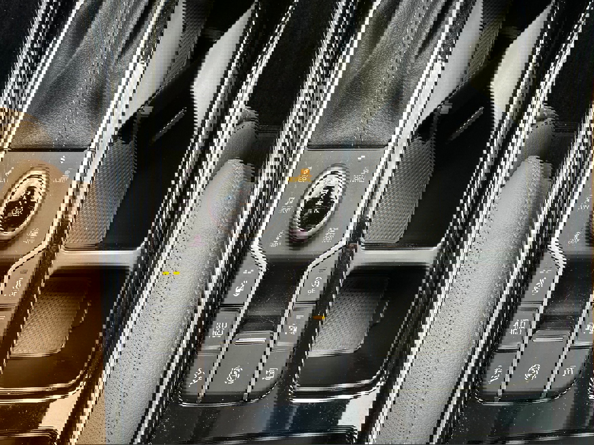 Used 2025 Kia Sorento SX Prestige w/ Olive Brown Leather Package image 48