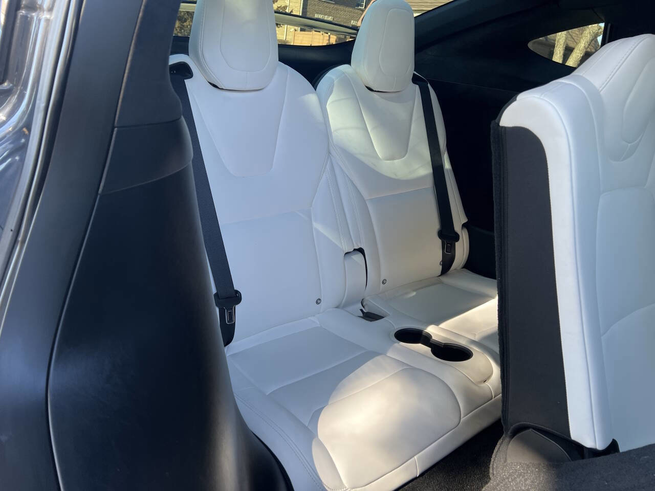 Used 2019 Tesla Model X 75D image 21