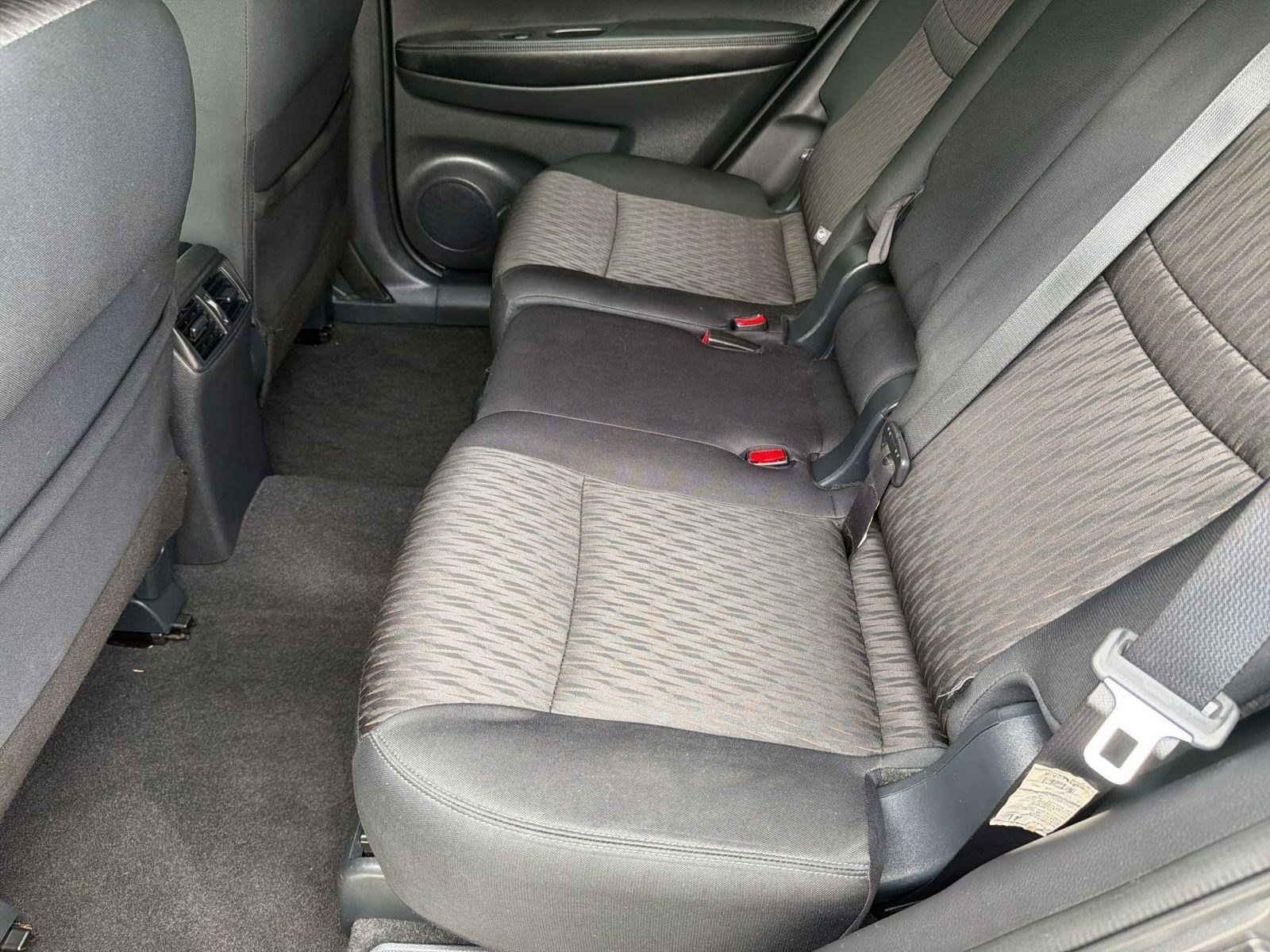 Used 2018 Nissan Rogue SV FWD image 15