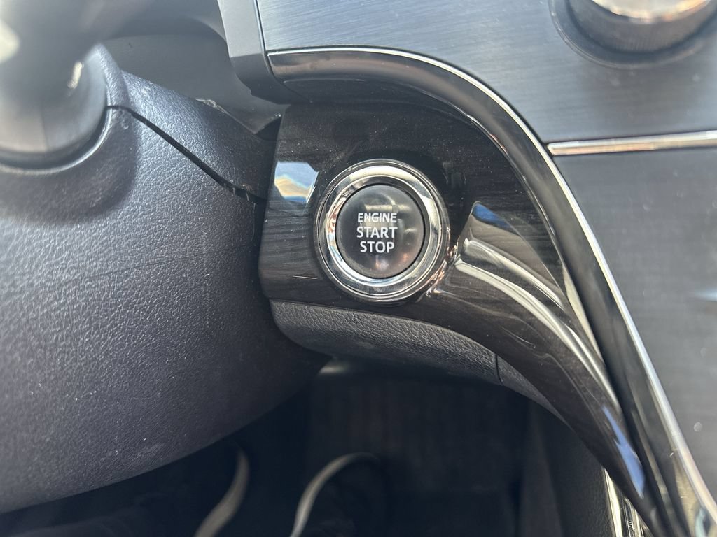 Used 2014 Toyota Avalon XLE FWD image 17