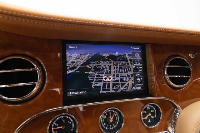 Used 2012 Bentley Mulsanne image 32
