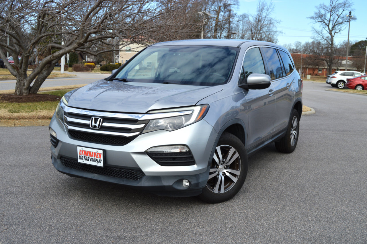 Used 2017 Honda Pilot EX image 3