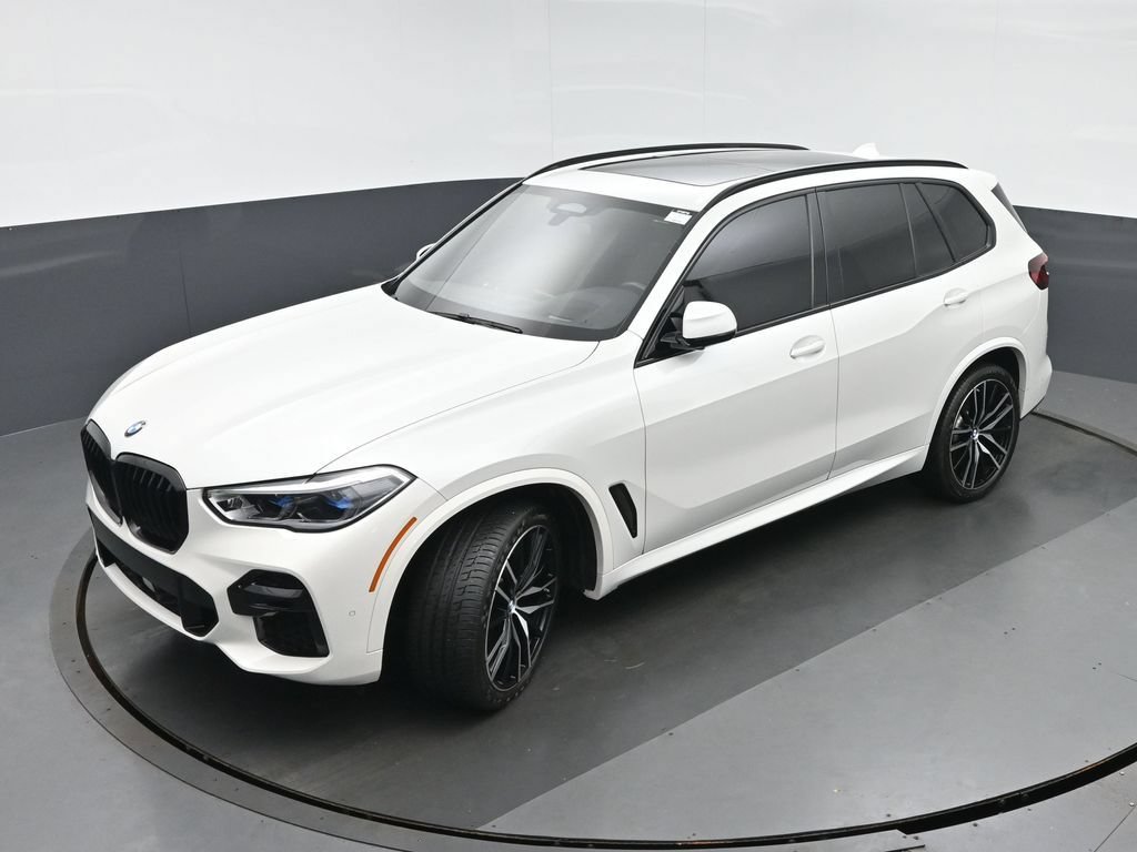 Used 2022 BMW X5 M50i w/ Executive Package AWD/4WD image 32