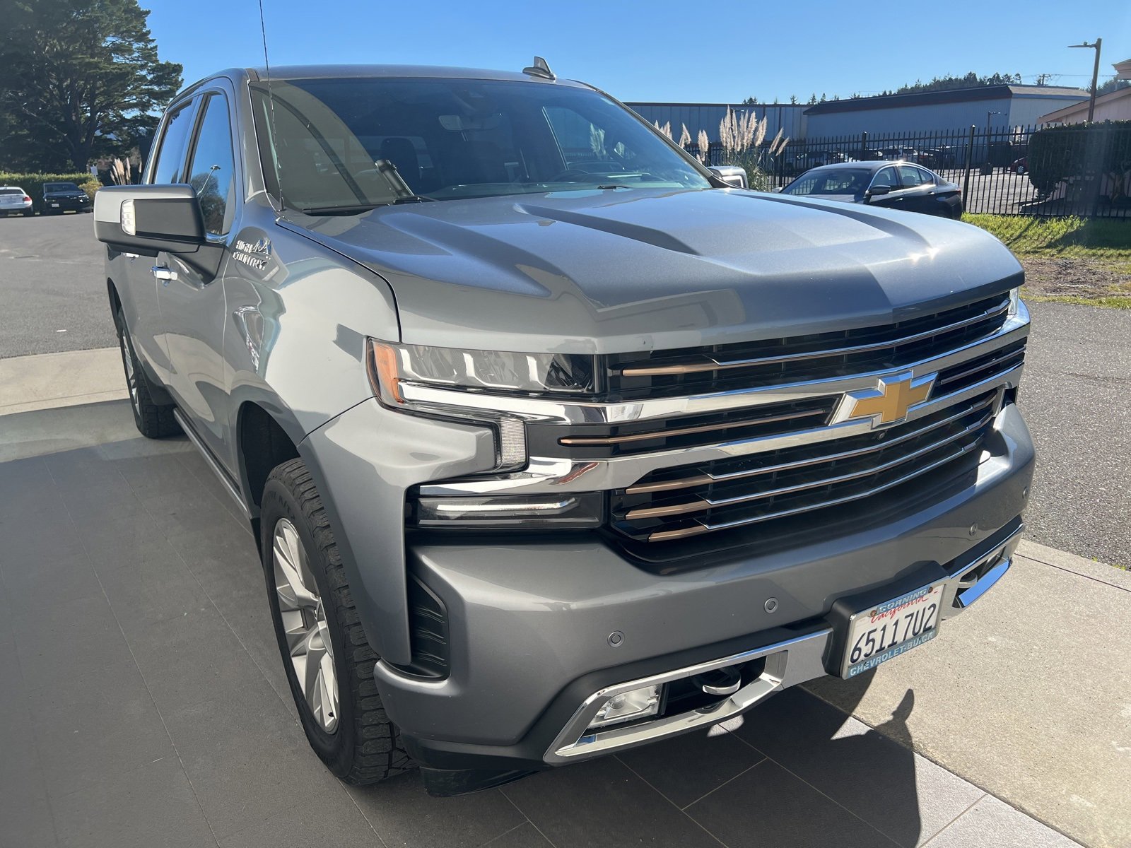 Used 2019 Chevrolet Silverado 1500 High Country w/ Technology Package image 1