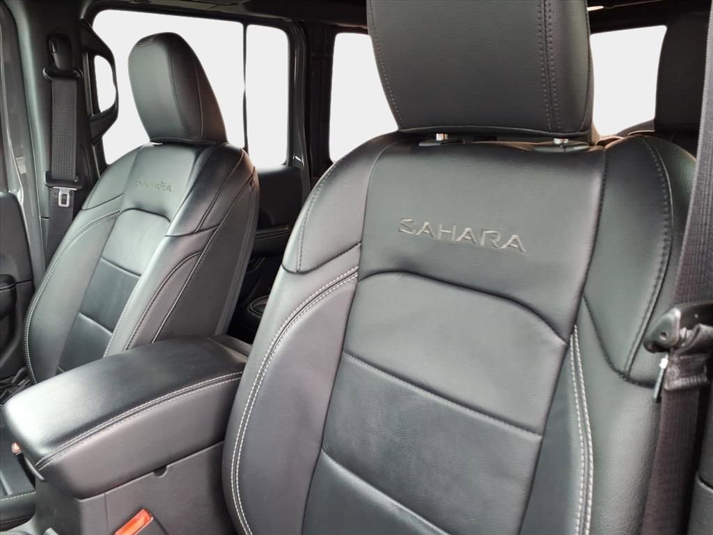 Used 2018 Jeep Wrangler Unlimited Sahara image 7