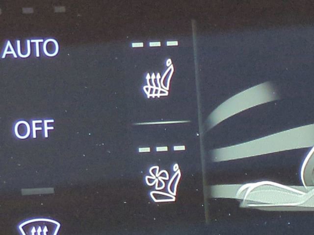 Used 2026 Genesis GV70 3.5T Sport Prestige image 23