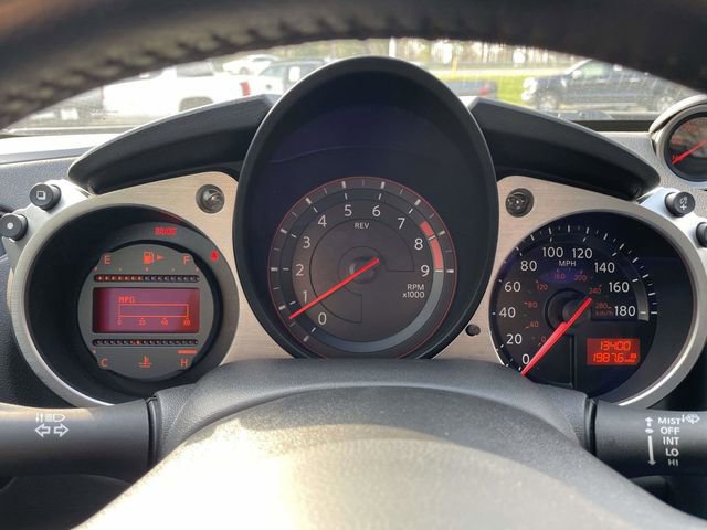 Used 2020 Nissan 370Z Coupe image 22