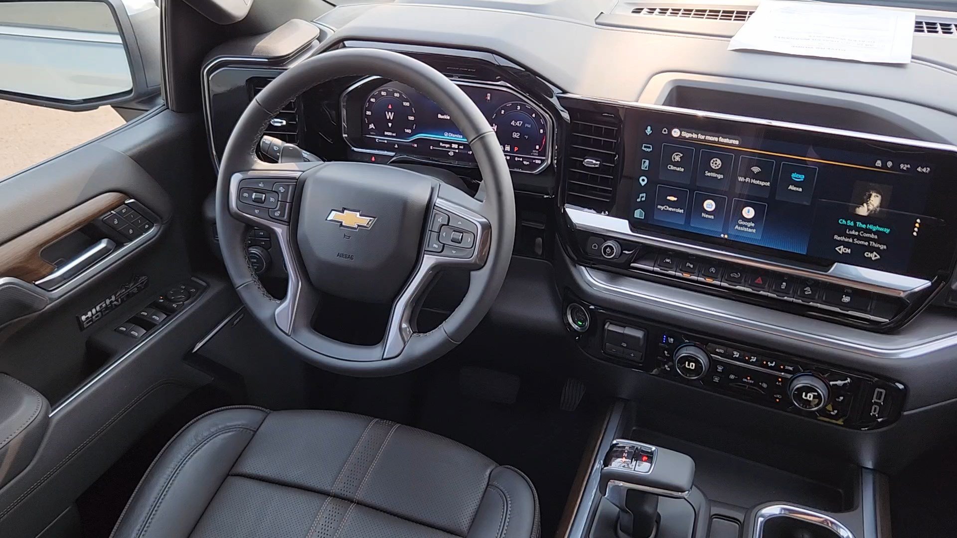 Used 2025 Chevrolet Silverado 1500 High Country w/ Technology Package AWD/4WD image 5