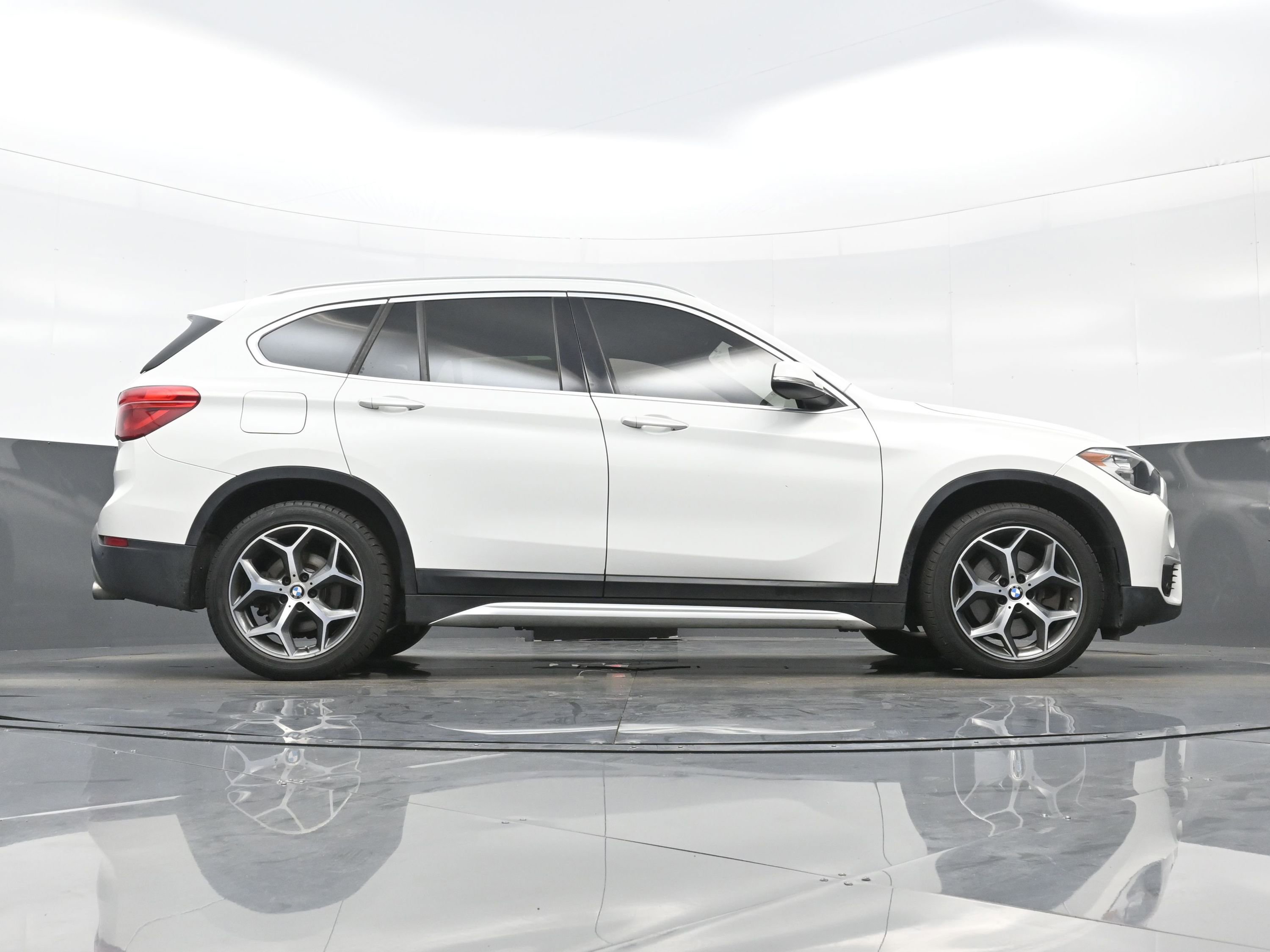 Used 2019 BMW X1 xDrive28i image 30