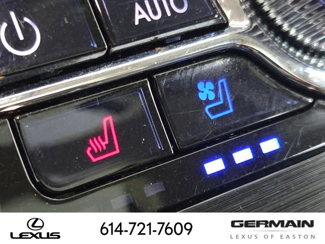 Used 2023 Lincoln Nautilus Reserve w/ Equipment Group 202A AWD/4WD image 35