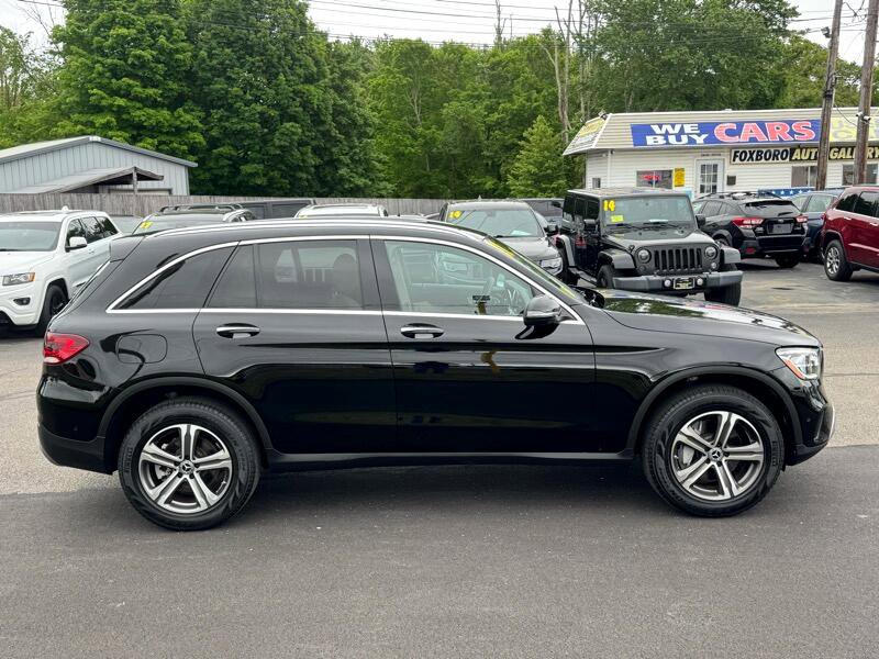 Used 2021 Mercedes-Benz GLC 300 4MATIC w/ Premium Package image 4