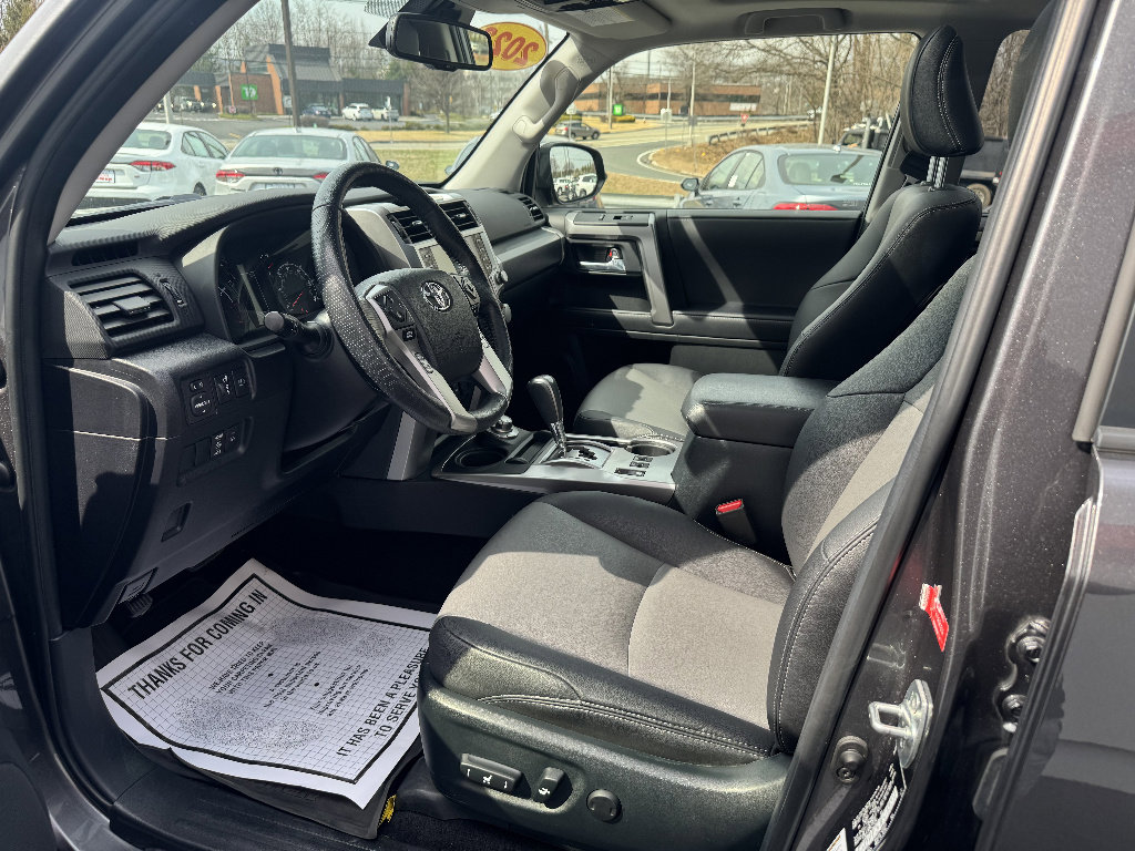 Used 2023 Toyota 4Runner SR5 Premium w/ Moonroof Package image 8