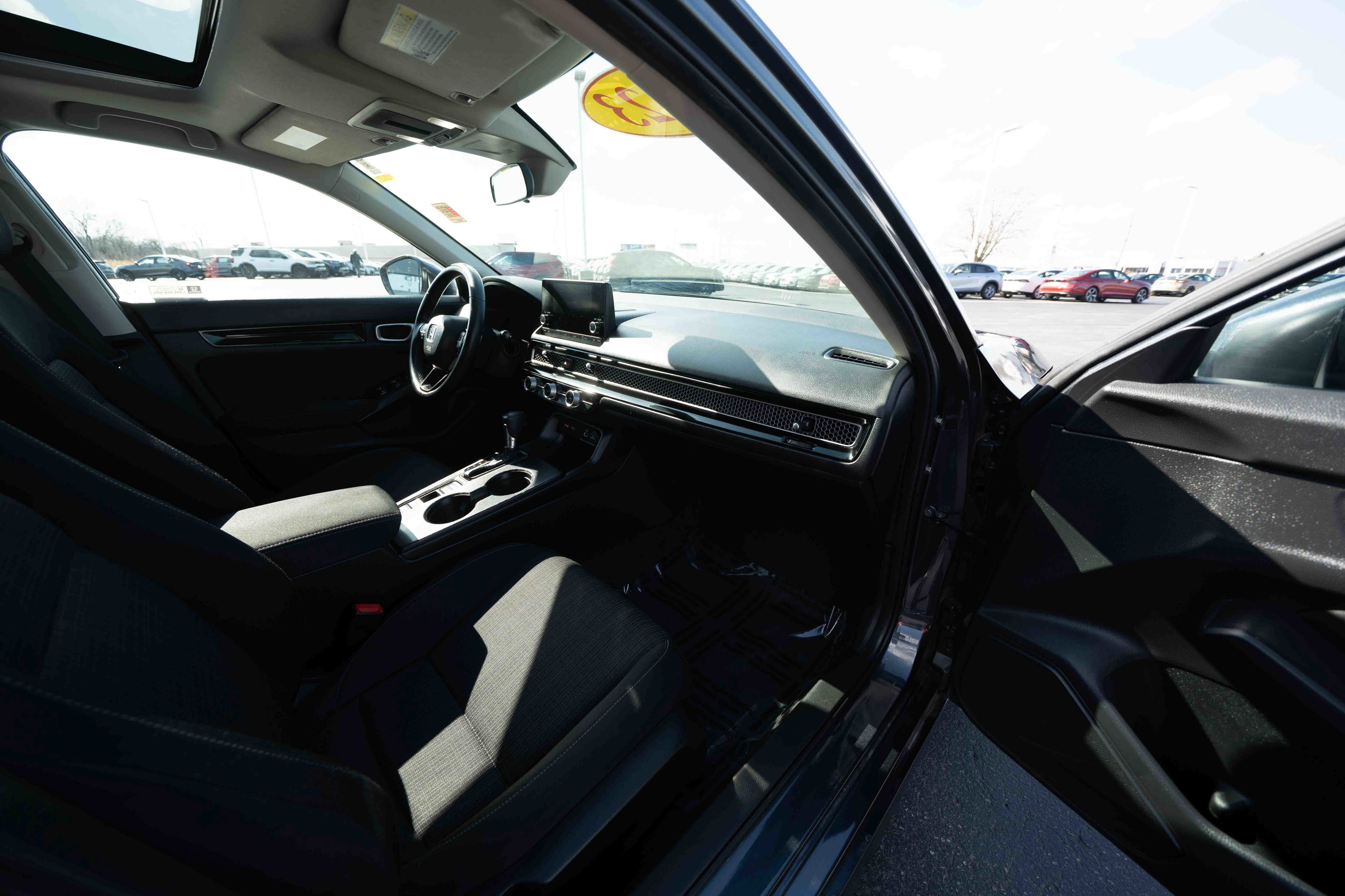 Used 2023 Honda Civic EX image 25