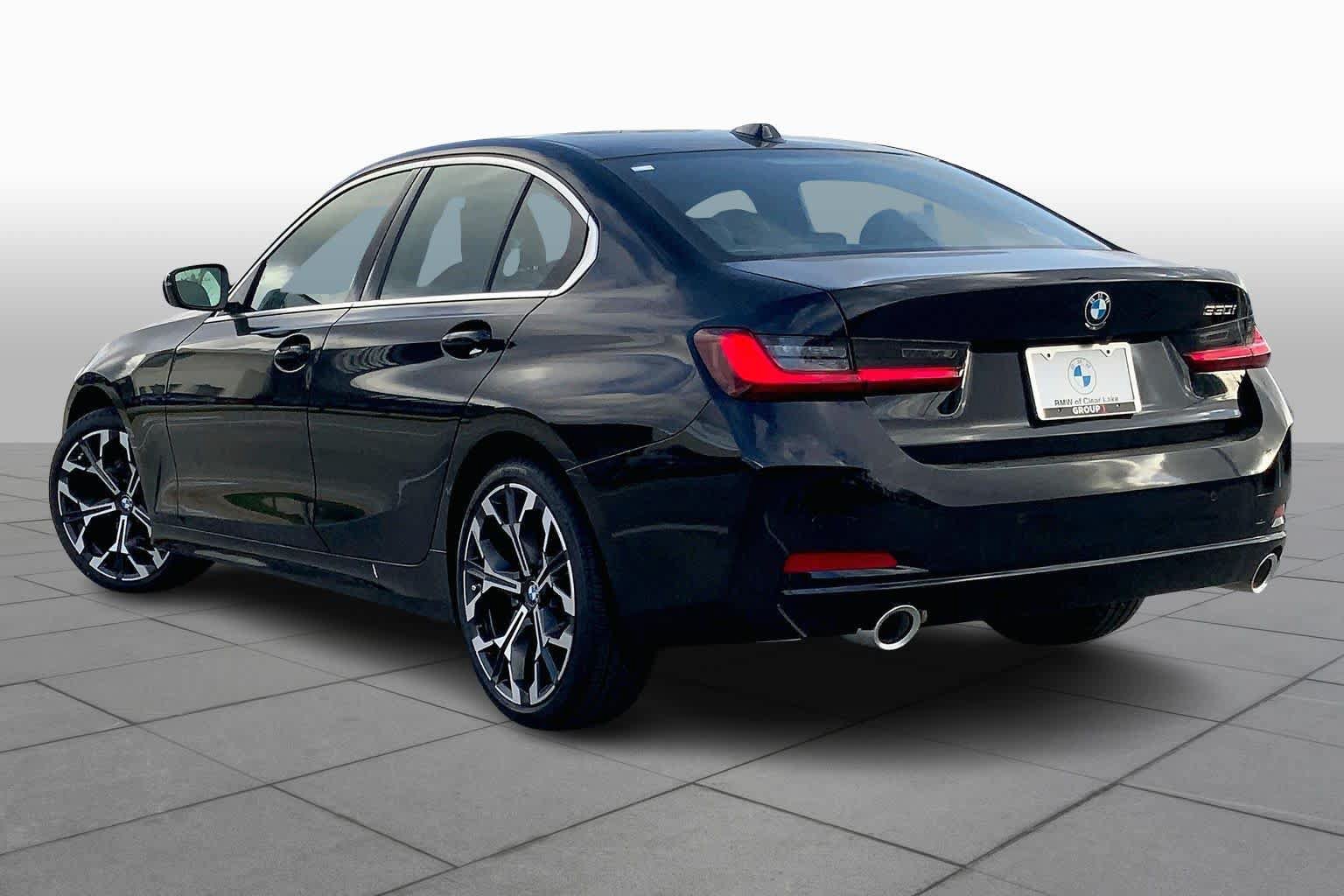 Used 2026 BMW 330i Sedan w/ Convenience Package RWD image 12