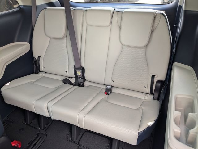 Certified 2025 Kia Carnival SX Prestige FWD image 15