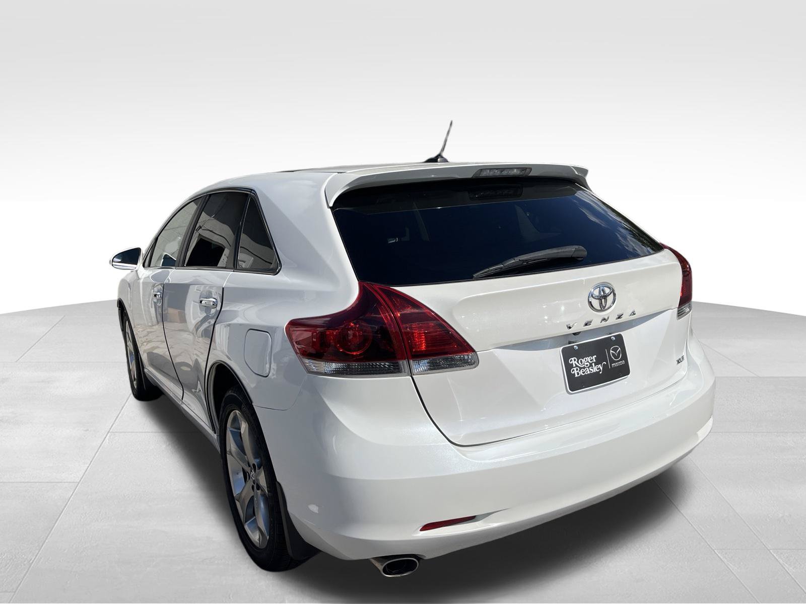 Used 2015 Toyota Venza XLE w/ XLE Premium Package FWD image 7