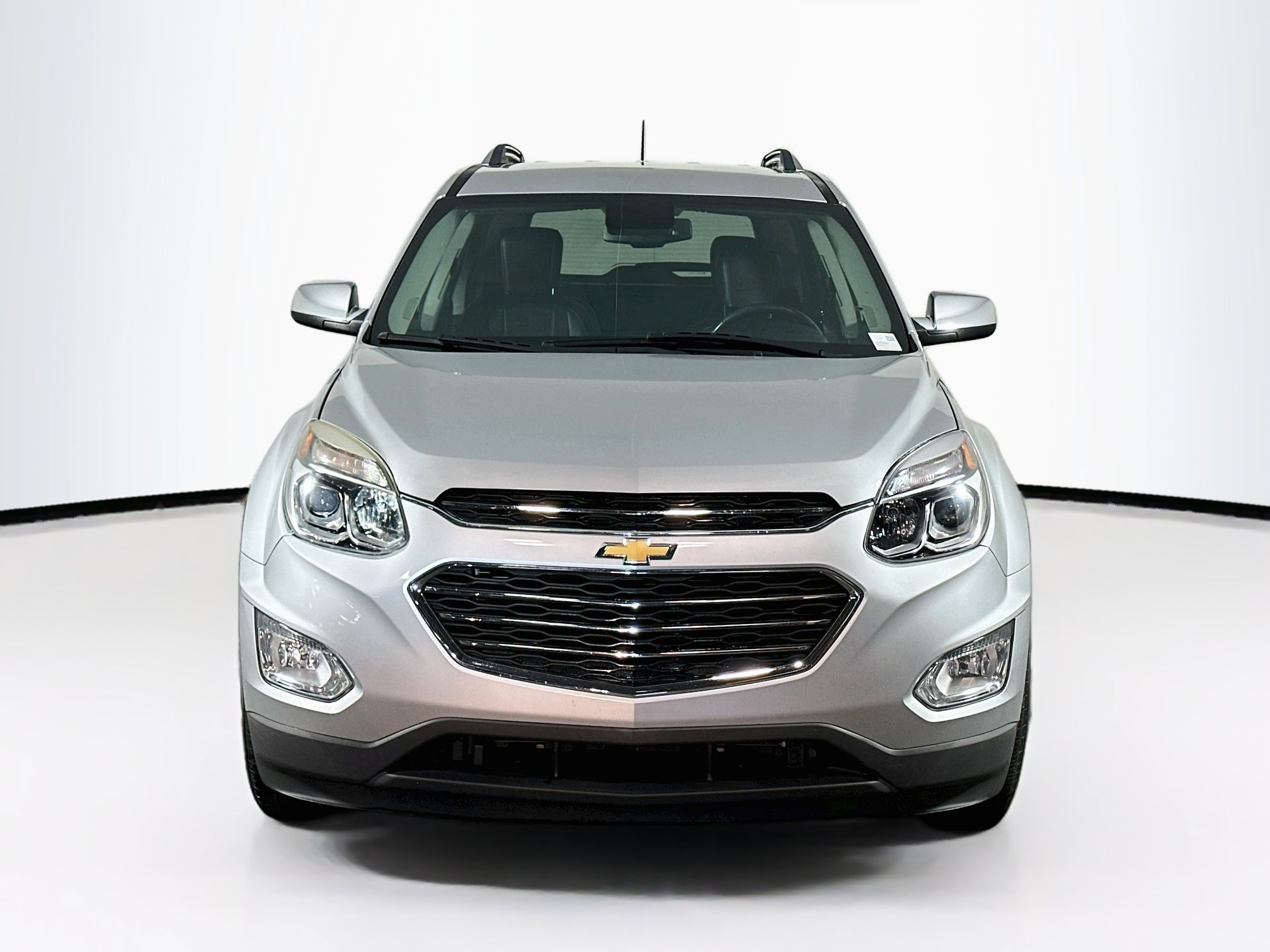 Used 2016 Chevrolet Equinox LTZ w/ Enhanced Convenience Package AWD/4WD image 2