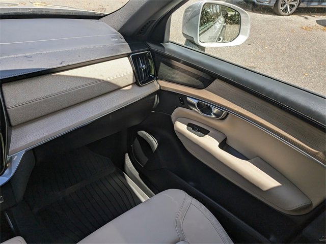 New 2025 Volvo XC90 T8 Plus image 18