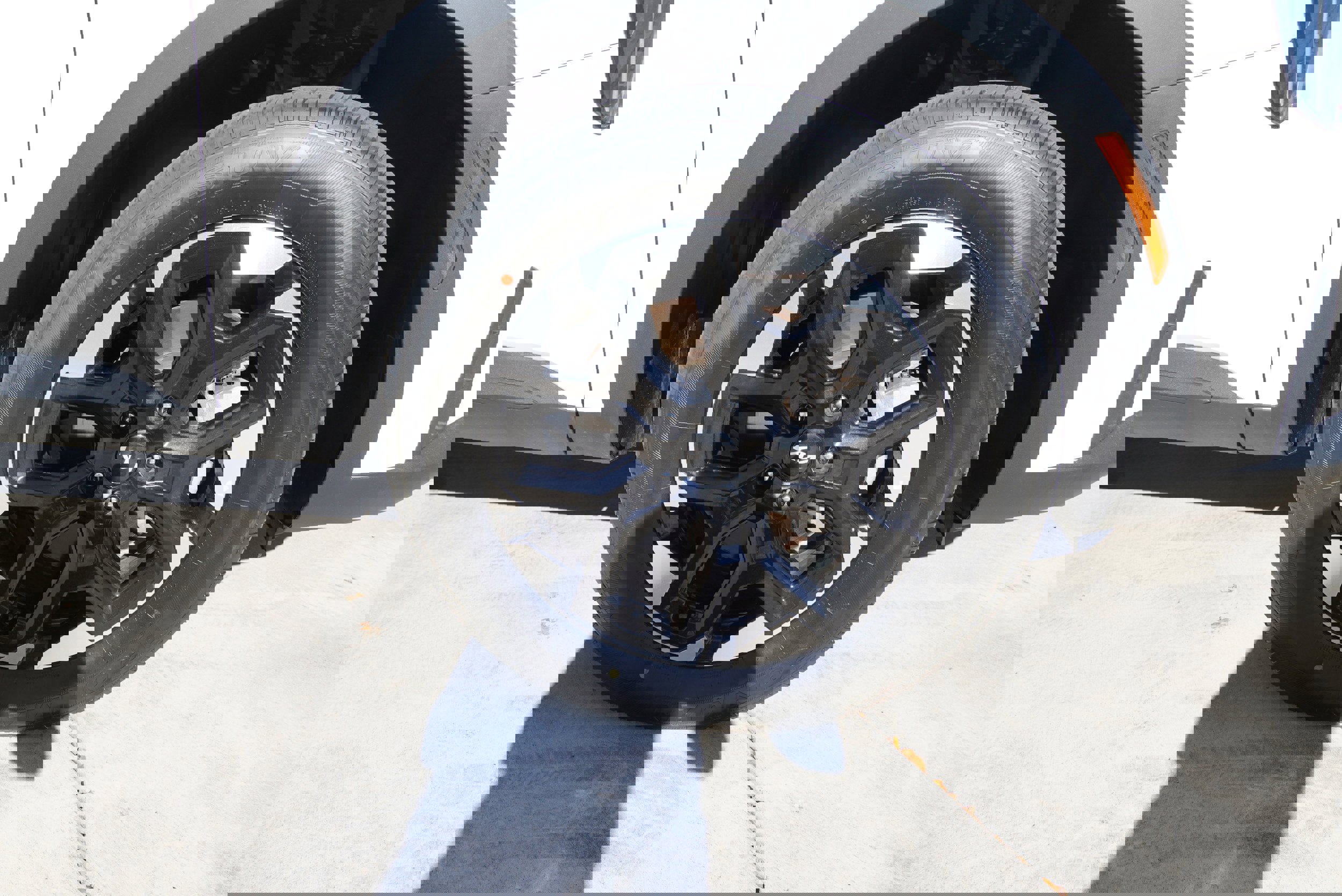 Used 2024 Kia Sorento S image 10