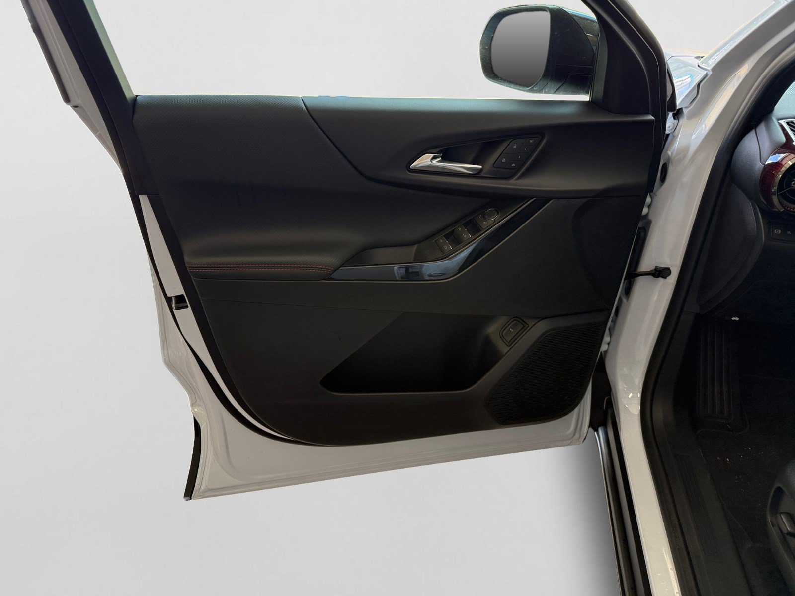 New 2027 Chevrolet Equinox RS w/ Safety and Technology Package FWD image 10
