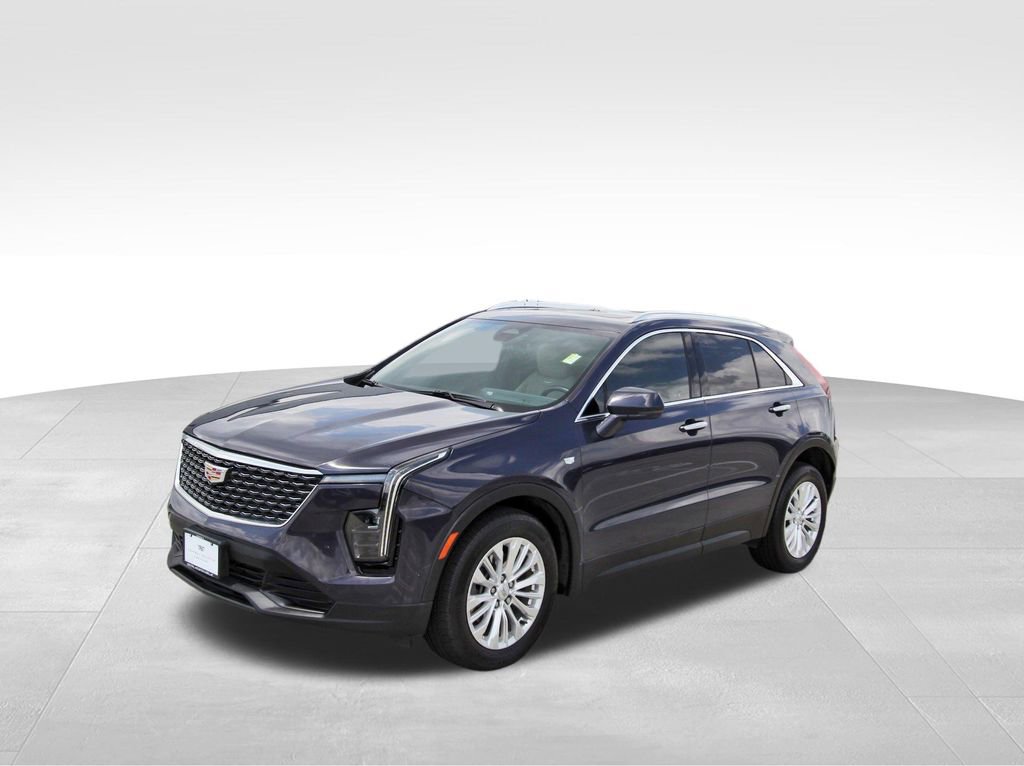 Used 2024 Cadillac XT4 Luxury w/ Cold Weather Package FWD video 2