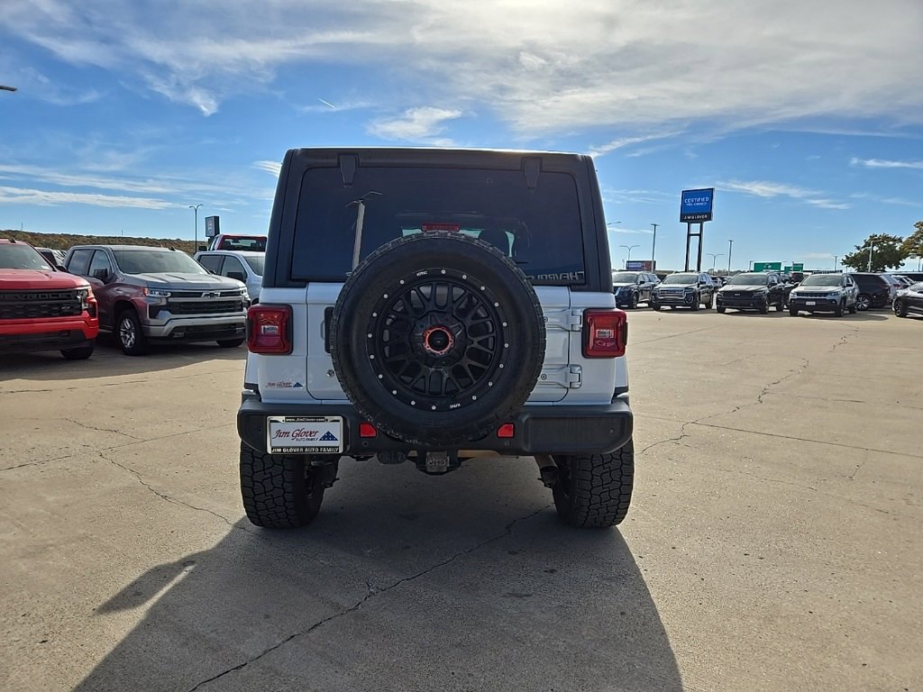Used 2018 Jeep Wrangler Unlimited Sahara image 12