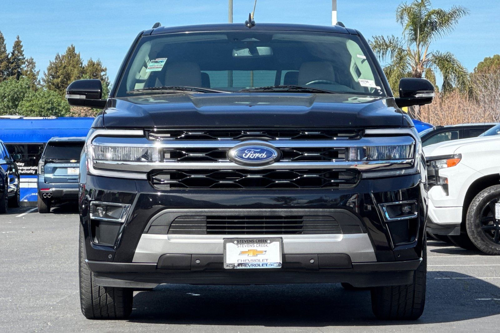 Used 2024 Ford Expedition Limited image 10