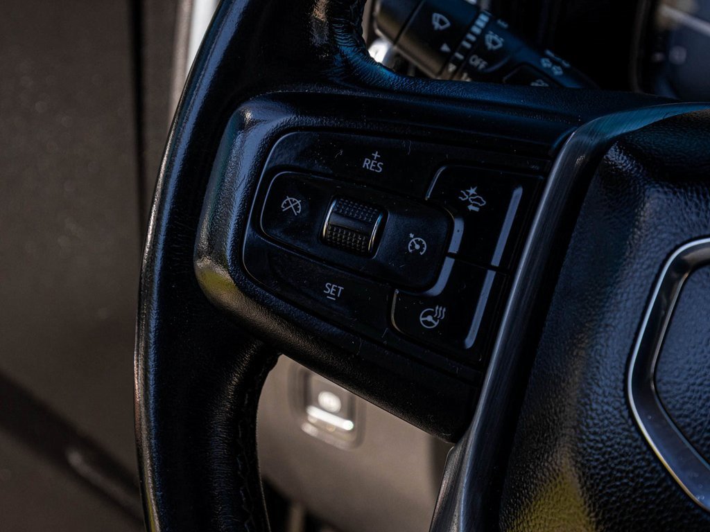 Used 2021 GMC Sierra 3500 Denali w/ Denali Ultimate Package image 23