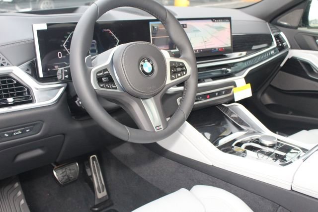 New 2026 BMW X6 xDrive40i w/ Climate Comfort Package image 12