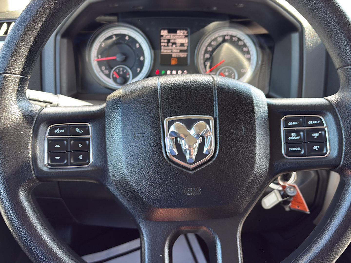 Used 2017 RAM 1500 Classic SLT image 30