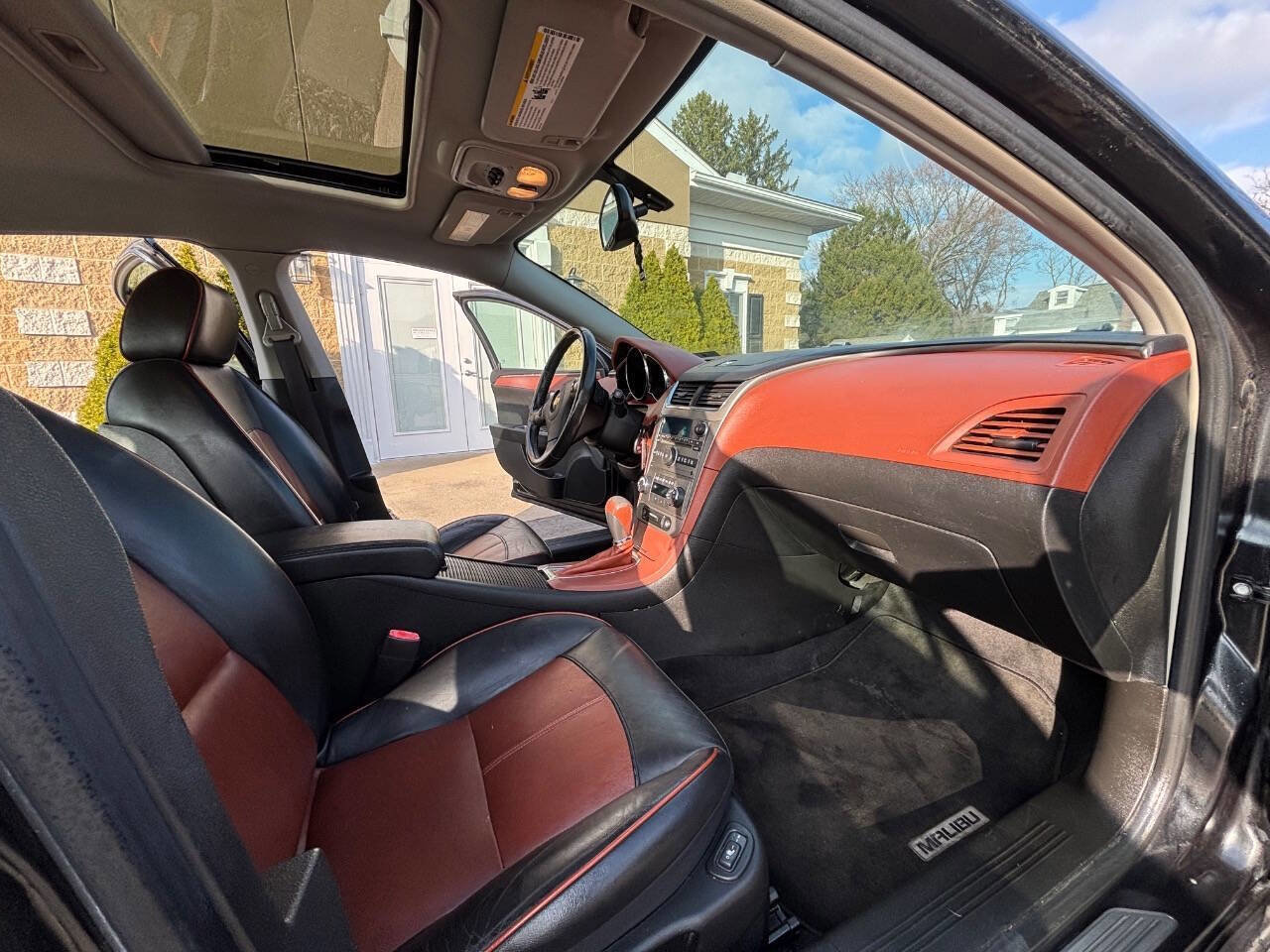 Used 2009 Chevrolet Malibu LTZ image 7