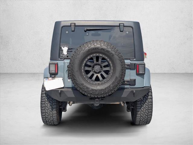 Used 2015 Jeep Wrangler Unlimited Sahara AWD/4WD image 6