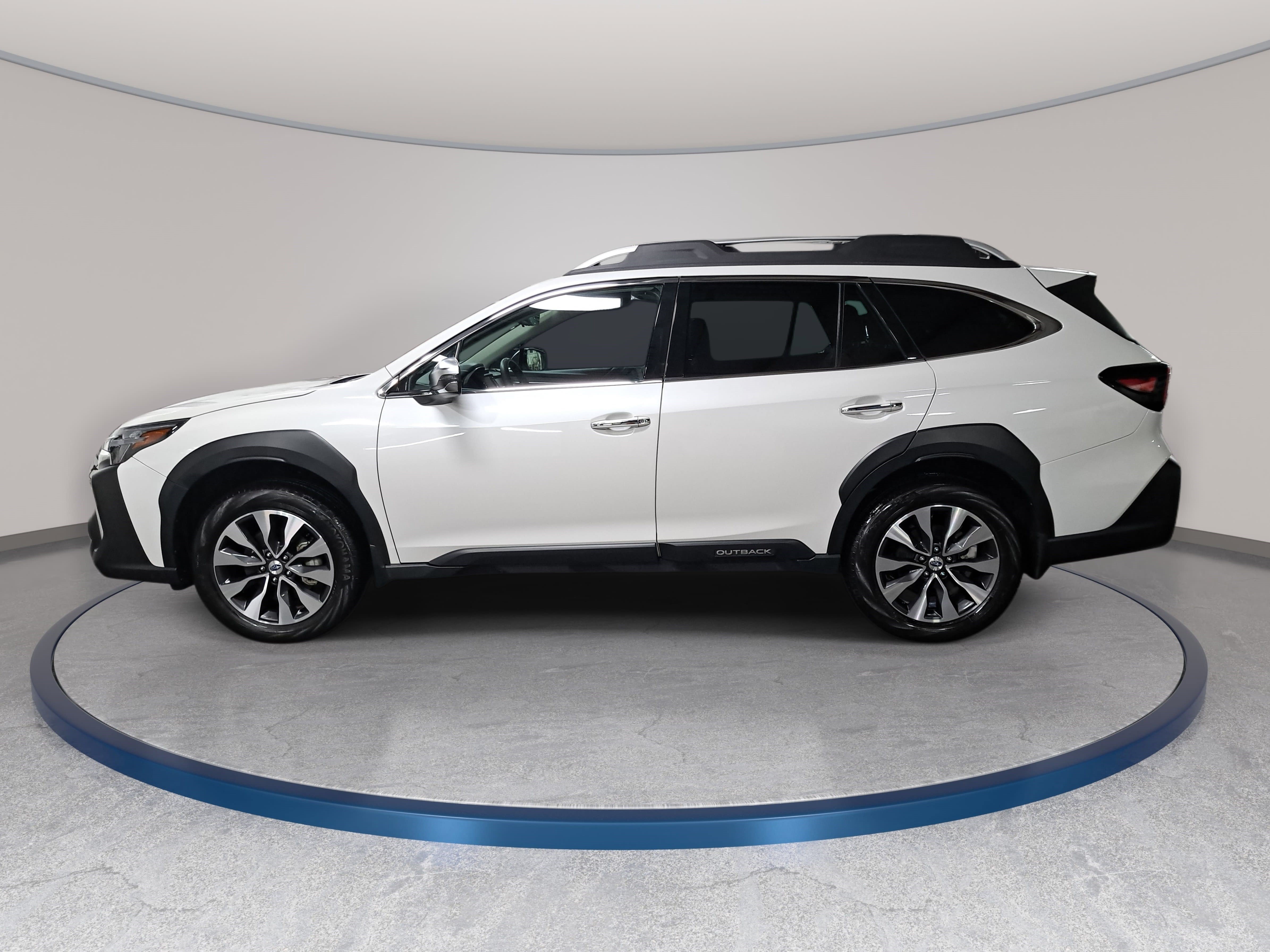 Used 2025 Subaru Outback Touring XT w/ Popular Package #2 AWD/4WD image 8