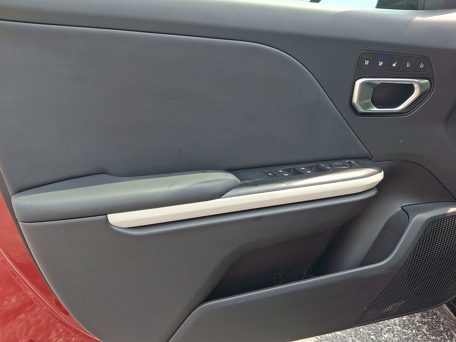 New 2026 Kia K4 GT-Line w/ GT-Line Premium Package FWD image 11