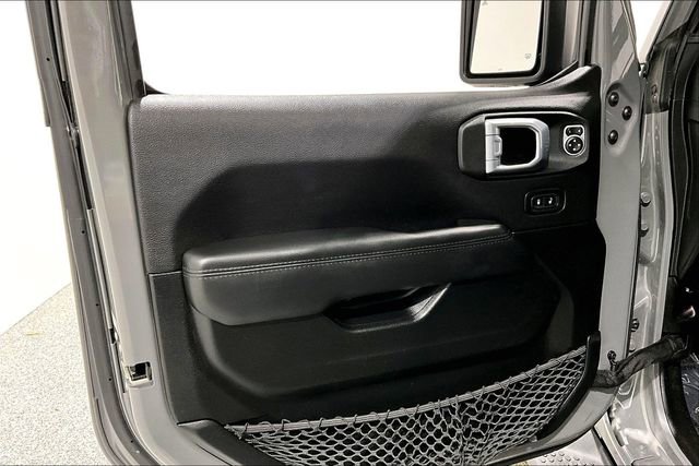 Used 2021 Jeep Wrangler Unlimited Sahara AWD/4WD image 21