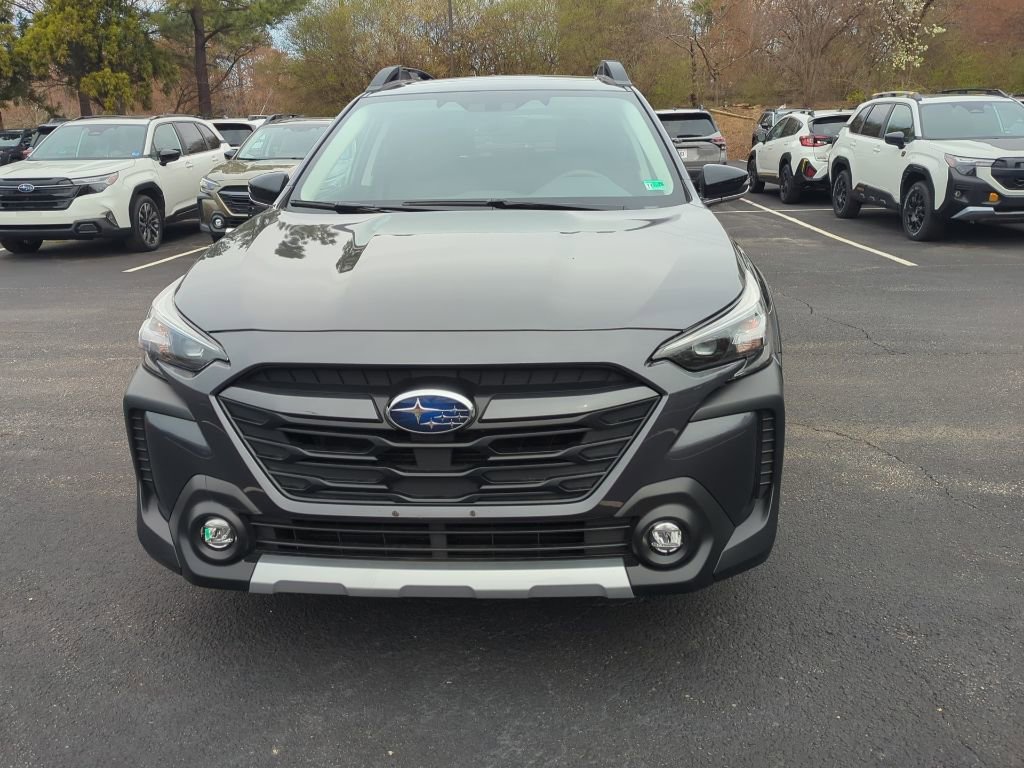 Used 2025 Subaru Outback Limited image 8