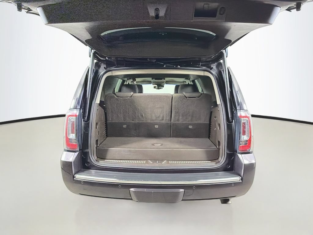 Used 2016 GMC Yukon Denali w/ Open Road Package AWD/4WD image 25