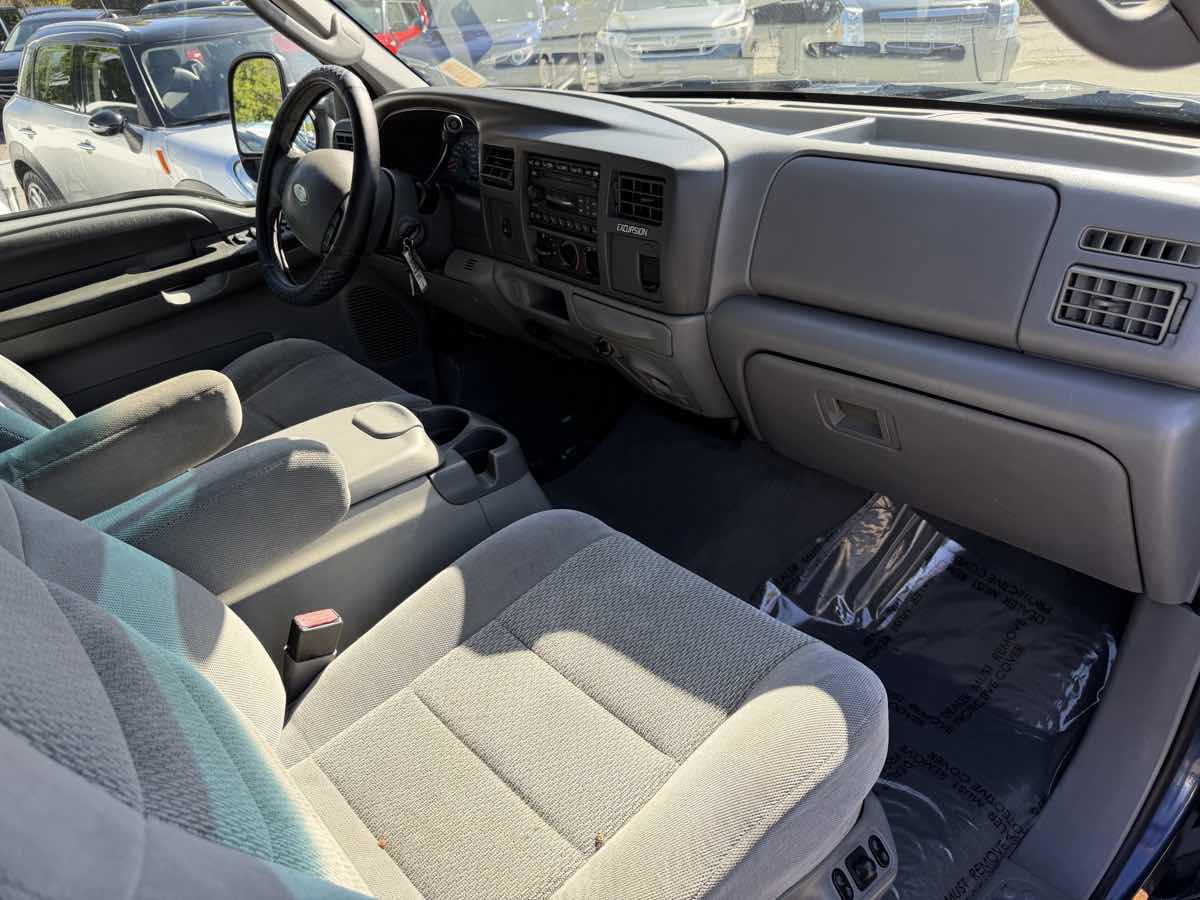 Used 2003 Ford Excursion XLT RWD image 14