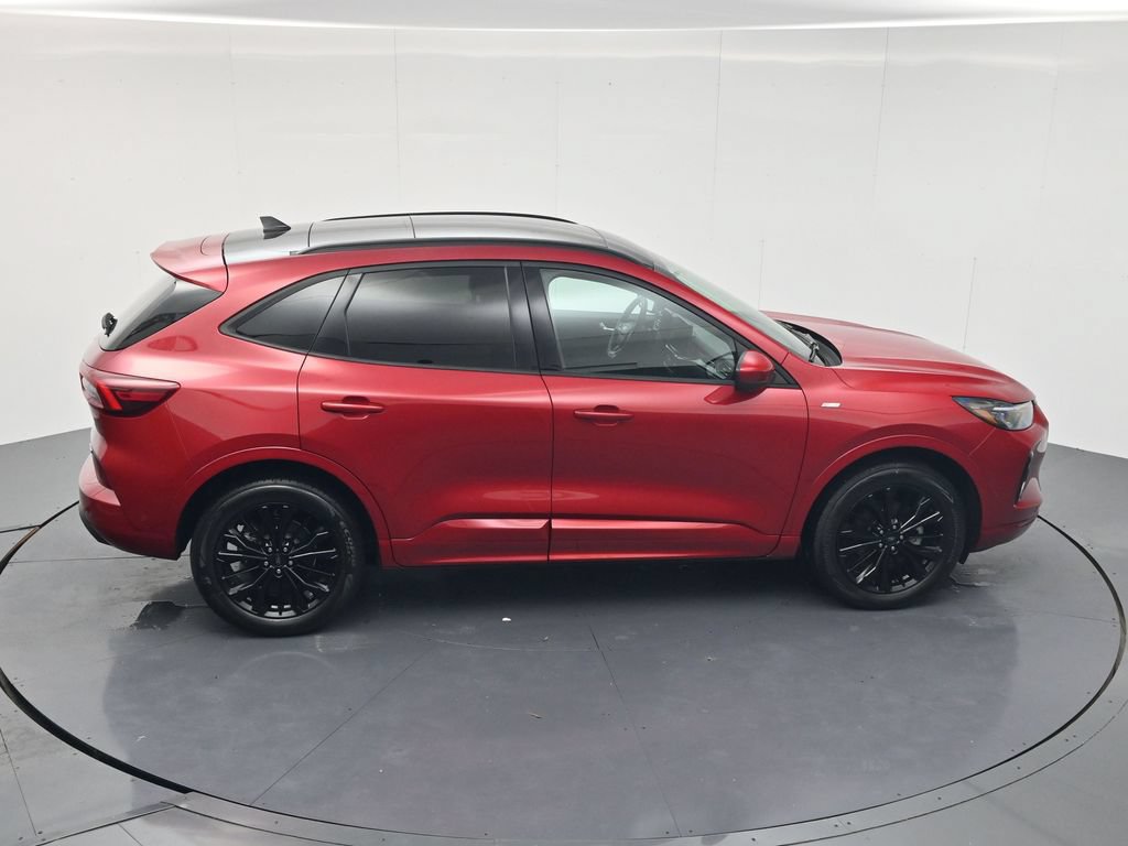 Used 2023 Ford Escape ST-Line Elite w/ Premium Technology Package AWD/4WD image 40