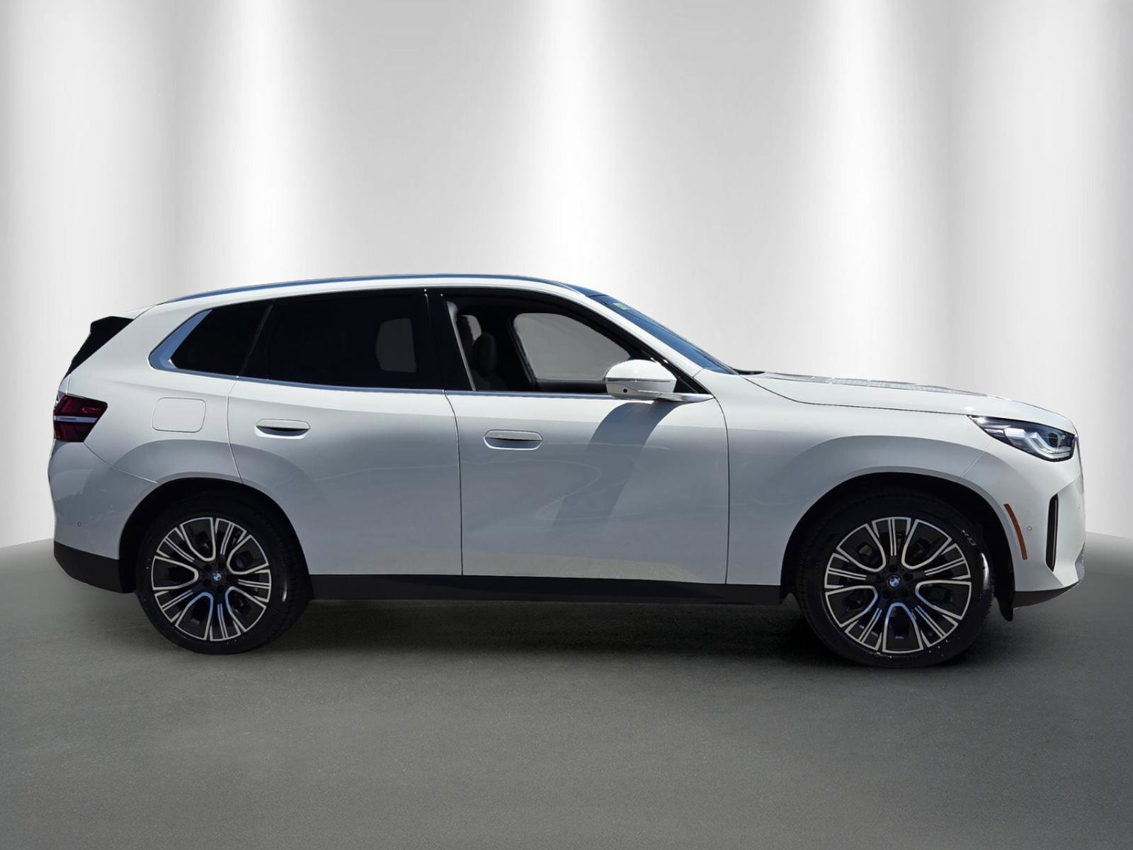 New 2026 BMW X3 xDrive30 w/ Premium Package AWD/4WD image 8