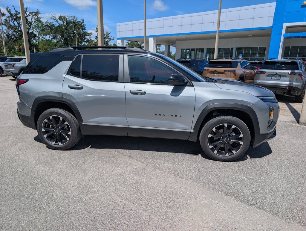 New 2027 Chevrolet Equinox RS FWD image 10
