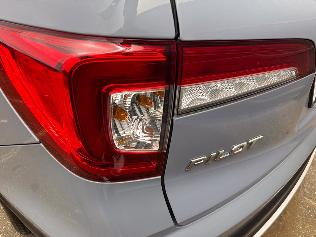 Used 2022 Honda Pilot Touring image 26