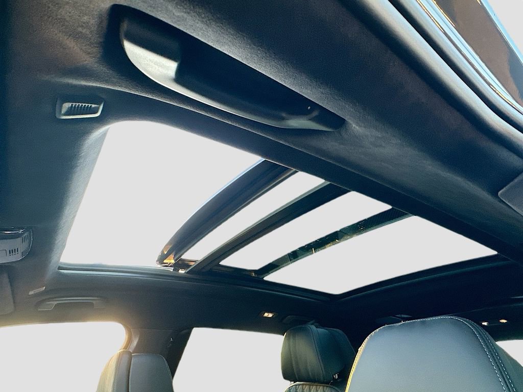 Used 2024 BMW X7 xDrive40i w/ Executive Package image 23